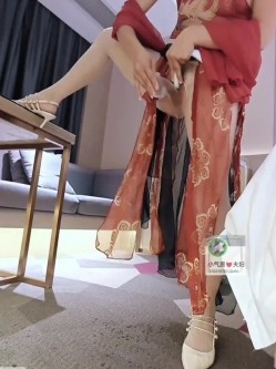 绿帽奴，换妻大神，【12316757_Qizhi】娇妻绝版福利 娇妻老公情人三人行其乐融融 截图15