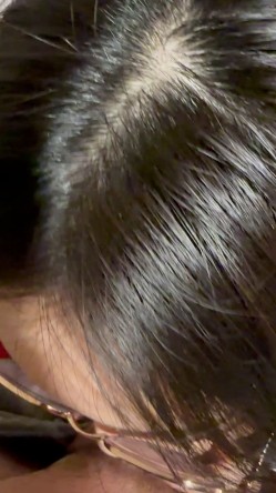 爸爸 爸爸，轻点~”还是眼镜妹骚啊！骚气女大男厕露出 啪啪，妹子是真的又乖又反差 各种姿势抽插 截图5