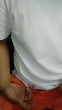 强奸性感嫂子 截图2