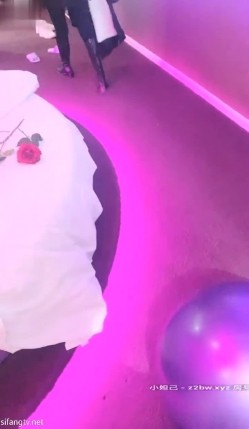 极品骚浪美少女【颜射颜射女神】极品美女带骚货闺蜜情趣房玩4P激情轮操 各种操逼器械轮番上阵 高清源码录制 截图10