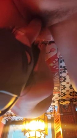 SM顶级调教大神【永夜DOM】圈养各种妹子多种刺激玩法，各种啪啪调教露脸高颜反差婊，纯纯人形小母狗 截图15
