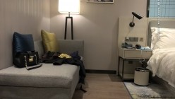 一屌探花_3000高价网约极品178车模，高冷女神苗条温柔，可惜来月经了干一半没兴致 截图5