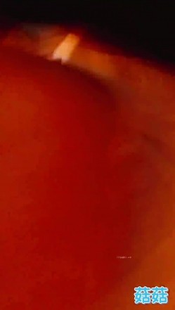 《超强绿帽淫妻泄密》露脸才是王道！推特极品风韵犹存反差御姐【香菇】不雅私拍~粉丝联谊群交会换妻群P各种淫乱 截图1