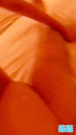 《超强绿帽淫妻泄密》露脸才是王道！推特极品风韵犹存反差御姐【香菇】不雅私拍~粉丝联谊群交会换妻群P各种淫乱 截图10