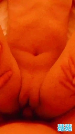 《超强绿帽淫妻泄密》露脸才是王道！推特极品风韵犹存反差御姐【香菇】不雅私拍~粉丝联谊群交会换妻群P各种淫乱 截图13