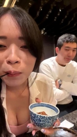 泡良大神性爱救火队「Xinyimark 」OF日常约炮露脸私拍 众多良家学生模特网红拜倒在炮王牛仔裤下 截图10