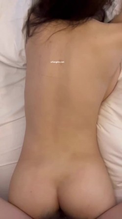 甄选10位惨遭男友交换资源流出的反差婊,朋友圈里的小迷妹,男友面前的臊娘们 截图11