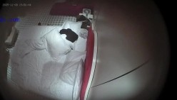 酒店偷拍 打工情侣周日下班幽会妹子挺会玩的把脚缠在男友脖子上这样能插入更深更爽 截图8