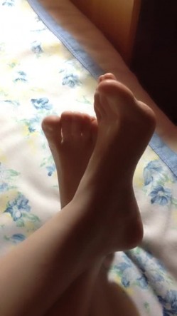 《云盘泄密》身材不错的东北美少妇和相好之间的私密被曝光 截图13