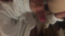 这小姨子太骚了，早晚得死在她手上，‘怎么挂了嫂嫂的电话呢’，‘再不挂我就要叫出声来了，你信不信我给你老公打电话’！ 截图12