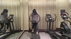 《极品反差骚妻泄密》推特S级身材美艳翘臀女神【小可爱】不雅私拍~旅游露出性爱野战公共场所啪啪各个地 截图10