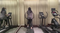 《极品反差骚妻泄密》推特S级身材美艳翘臀女神【小可爱】不雅私拍~旅游露出性爱野战公共场所啪啪各个地 截图11
