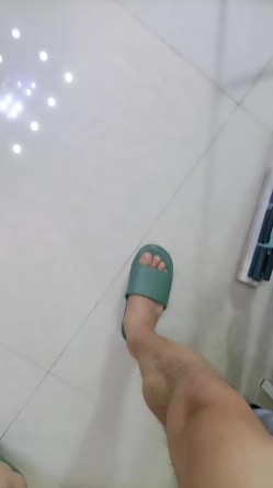 卫生间浴室，后入黑丝大屁股，客厅全景拍摄，无套操白虎，女仆装诱惑，内射逼逼，不过瘾再自慰，舔穴 截图9