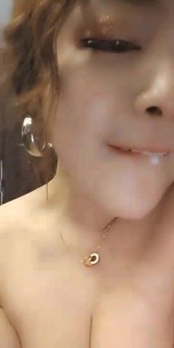 真骚货主播校花逃课操逼 被内射两炮还不满足 去厕所自慰喷潮呻吟“再给我一次高潮”骚话不断 截图11
