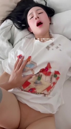 推特性爱大师95后绿帽情侣美腿女王『汐梦瑶』会员群视频『调皮的妹妹』禁断的兄妹爱情 口交 女上位骑乘 中出 截图14