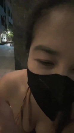 重磅，火爆健身尤物，【健身桃桃】，高端场会牛郎嗑药操喷，欲望得到了充分释放，水不停，被操的高潮好多次 截图3