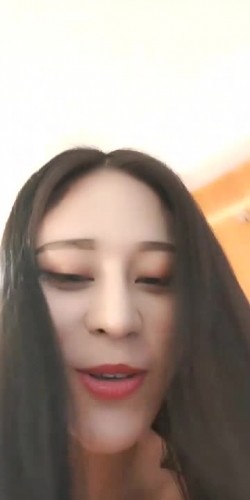 比男人还主动的渣女快把男人榨干了，一天被干好几次主动舔鸡巴，上位电臀非常给力，多姿势爆草直接射嘴里 截图3
