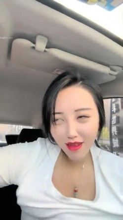 178胸膜！~【傲胸新木优子】，KTV土豪淫乱，高端酒店会牛郎！夜生活真是丰富，之前还爱装逼不脱呢 截图8