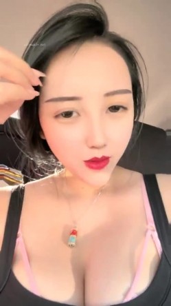 178胸膜！~【傲胸新木优子】，KTV土豪淫乱，高端酒店会牛郎！夜生活真是丰富，之前还爱装逼不脱呢 截图15