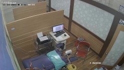 《妇产科监控破解》多位美女少妇张开大腿让医生又抠又摸检查阴道 截图1