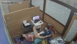 《妇产科监控破解》多位美女少妇张开大腿让医生又抠又摸检查阴道 截图16