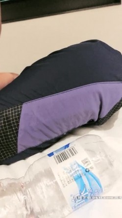 大奶牛玩群P 耐操的大屁股嘴里叼鸡巴骚逼让人干 截图12