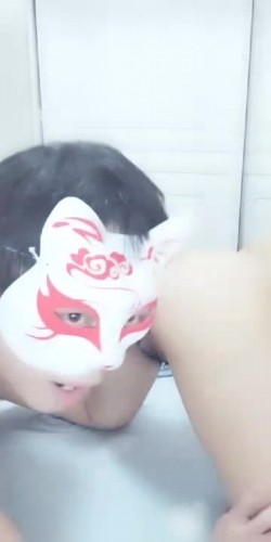 颜值很高的黑丝女神露脸和面具男啪啪，女神的口活让我欲罢不能，就喜欢她给舔鸡巴玩69.风骚的上位呻吟不断 截图12
