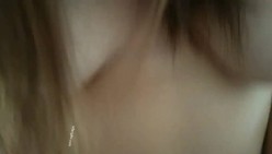 云盘高质露脸泄密，对话淫荡，塘沽区大奶反差漂亮母狗【张莹莹】不健康私拍流出 截图13