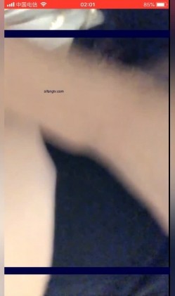 极品高颜值网红【可爱多多】空姐制服，情趣肚兜，黑丝情趣，勾搭足浴师啪啪，捆绑，特写灌满精液鲍鱼 截图7