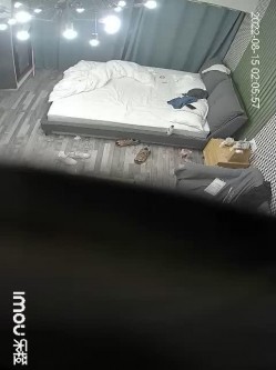 最新流出乐橙酒店偷拍 ️学生情侣每次打完撸啊撸就开始草，姿势还挺多的 截图3