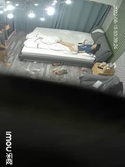 最新流出乐橙酒店偷拍 ️学生情侣每次打完撸啊撸就开始草，姿势还挺多的 截图5