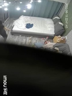 最新流出乐橙酒店偷拍 ️学生情侣每次打完撸啊撸就开始草，姿势还挺多的 截图7