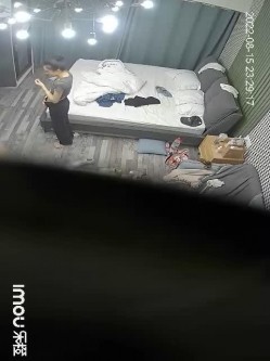 最新流出乐橙酒店偷拍 ️学生情侣每次打完撸啊撸就开始草，姿势还挺多的 截图10