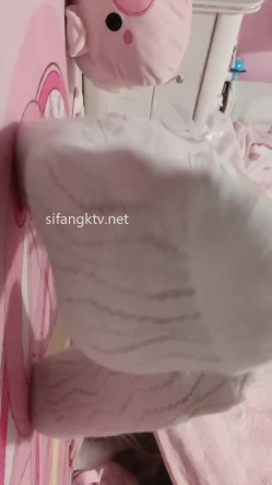 【恋物癖】一个贴满足你所有性癖，广东甜妹，【洛丽塔欢欢】，口舌特写 露脸全裸屁眼特写 舔脚定制 截图1