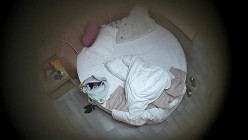 酒店偷拍 乖乖女学生掏出书包内藏的情趣黑丝疯狂深蹲爱拍摄胖男 截图4
