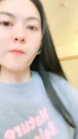 千里送逼，坐上高铁去约炮，【妖娆小宝贝】，美腿御姐，高铁厕所自慰，奥迪车震 截图1