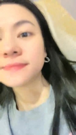 千里送逼，坐上高铁去约炮，【妖娆小宝贝】，美腿御姐，高铁厕所自慰，奥迪车震 截图3