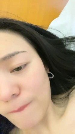 千里送逼，坐上高铁去约炮，【妖娆小宝贝】，美腿御姐，高铁厕所自慰，奥迪车震 截图14