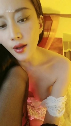 半糖高端女神！【【火乔】】各种自慰超诱惑10小时合集！模特女神，极品美女配上大黑牛，强烈推荐看看！ 截图10