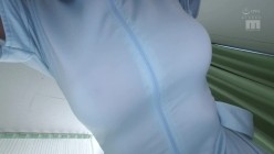 MIDV-676 ナースコールで呼べば即！パイズリ挟射してくれる神乳ナースさん 一心えりか 截图1