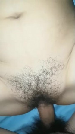 和巨乳老舅妈的性爱体验，刺激、滑熘的身体 ️没想到舅妈的小穴如此紧，让舅妈撒下娇 还害羞，18V合集流出！ 截图5