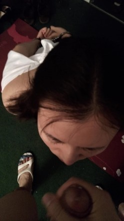 云盘高质露脸泄密！泰州顶级反差人妻少妇【吴莉莉】不雅私拍完整视图集，从销售到婚纱再到母狗调教 截图2