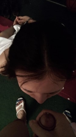 云盘高质露脸泄密！泰州顶级反差人妻少妇【吴莉莉】不雅私拍完整视图集，从销售到婚纱再到母狗调教 截图8