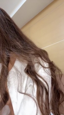 爆浆女神，御姐健身老师【小野老湿】福利，线下约炮土豪，被金主玩弄屁眼大力抽插 截图8