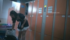 国内温泉会所换衣偷拍小合集 都是精挑细选的极品女神姐姐 截图12