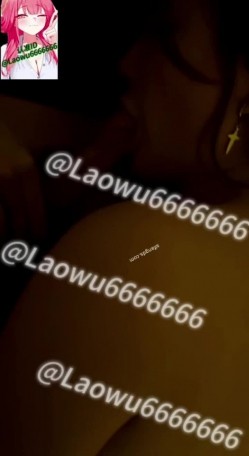 【绿帽淫妻】反差眼镜少妇，极品高颜值露脸人妻「SMMSMM」，约炮入珠单男，和上门推油男技师调情，被当作母狗多人淫趴调教 截图5