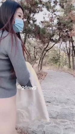 推特极限露出，长腿女神【浅浅GI9ZA】订阅，人前，公共场合，各种社死露出，诱惑农村老头 截图16