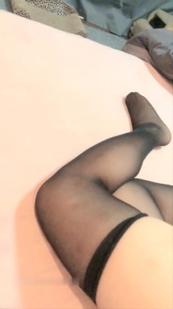 丰满身材巨乳妹子女仆双人啪啪 口交足交射完一次自慰一番再来一发 截图6