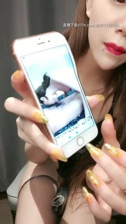 〖挑战全网喷水最多〗喷水女皇吊带黑丝浴火爆发 约炮勇猛粉丝激烈性战 无套猛操狂喷 口爆裹射超爽刺激 截图3