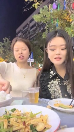 酒店女神，醉生梦死的每一天，羡煞众人，【03年安琪拉表妹】，夜店狂欢，喝醉都吐了，酒店啪啪 截图1